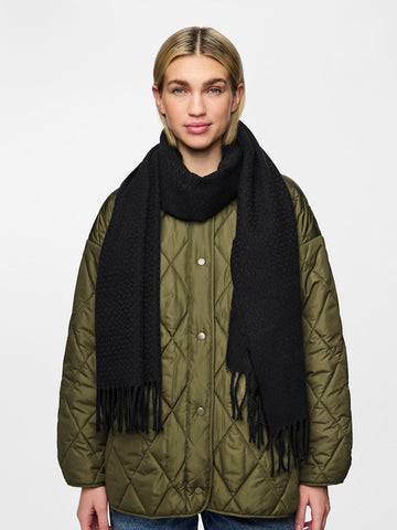 PIECES Long Knitted Scarf in Black