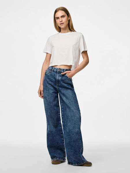 PIECES Cropped T-Shirt in White