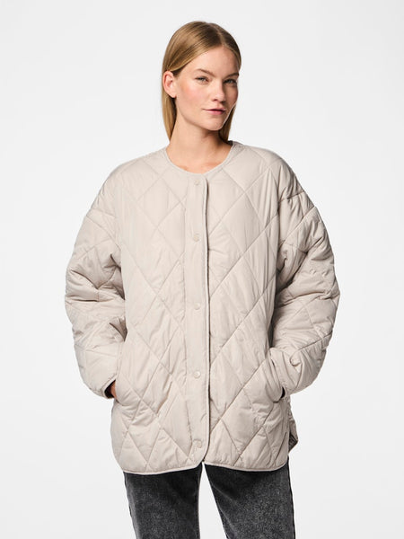 PIECES Oversized Quilted Jacket in Beige