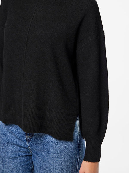 PIECES Knitted Roll Neck Jumper in Black