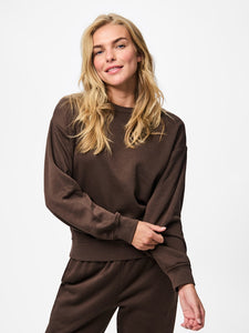 PIECES Round Neck Sweatshirt in Brown