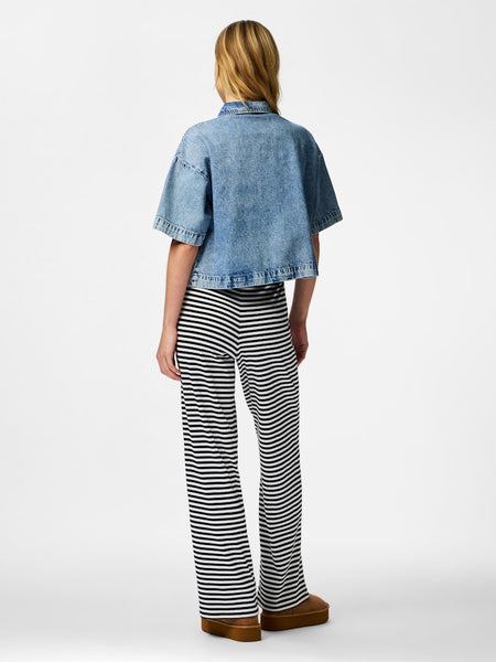 PIECES Short Sleeve Denim Shirt in Medium Blue