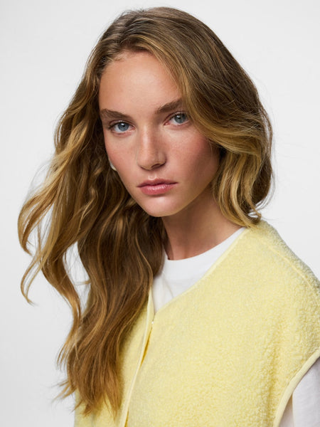 PIECES Teddy Gilet in Yellow