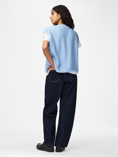 PIECES Teddy Gilet in Blue