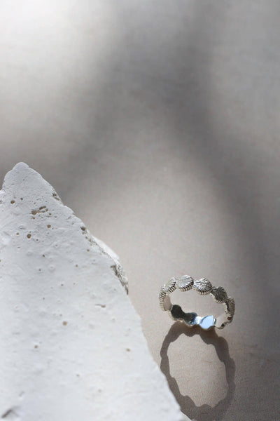 Tutti & Co Shell Ring In Silver