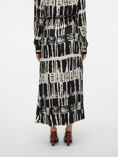 Vero Moda Patterned Ankle Skirt in Black