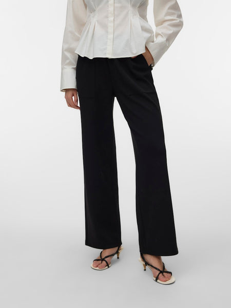 VERO MODA Straight Leg Joggers in Black