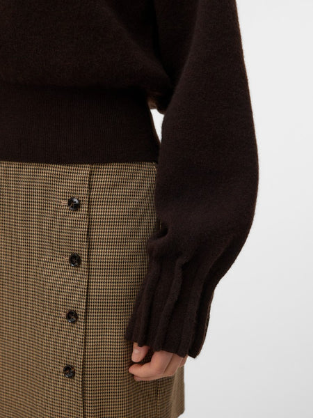 VERO MODA Round Neck Knit Jumper in Chocolate