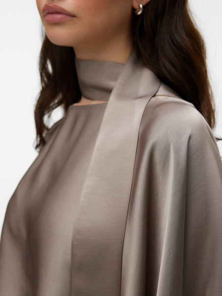 VERO MODA Satin Look Cape in Taupe