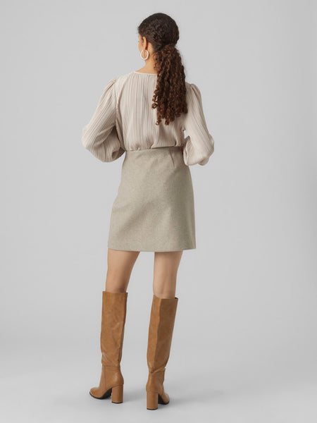 Vero Moda Short Skirt in Beige