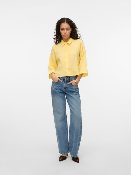 VERO MODA Cropped 3/4 Sleeve Cotton Shirt in Yellow