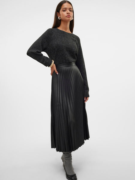 VERO MODA Coated Plisse Skirt in Black