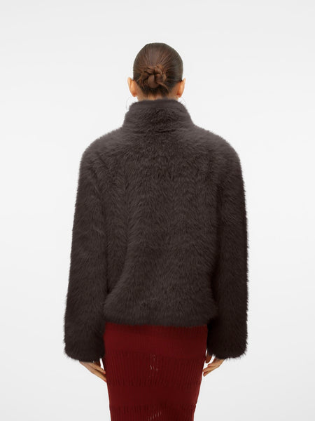 VERO MODA Short Faux Fur Jacket in Brown