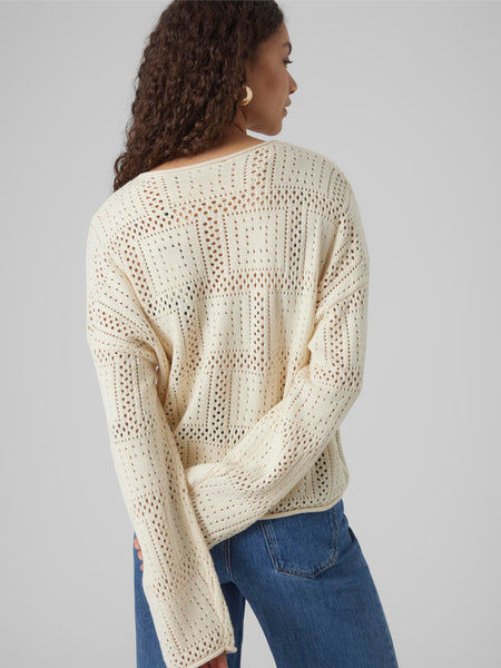 Vero Moda Knitted O-Neck Pullover in Cream