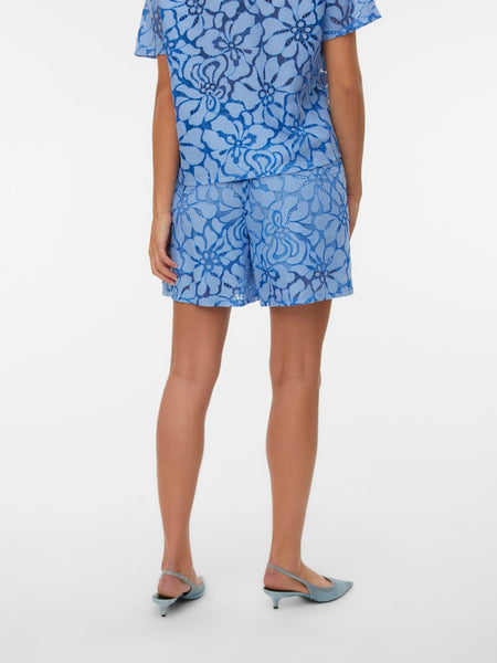 VERO MODA Floral Lace Shorts in Blue