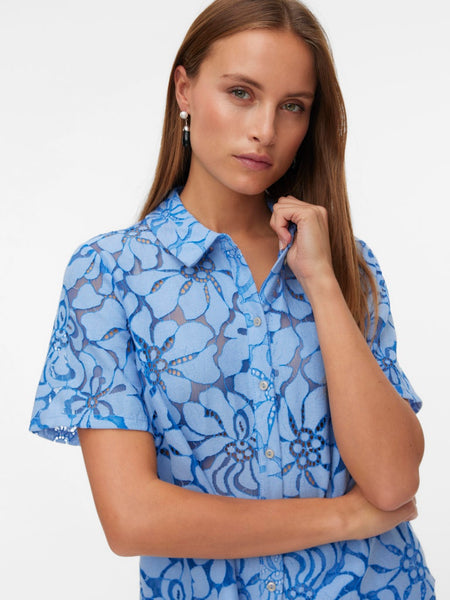 VERO MODA Short Sleeve Floral Lace Shirt in Blue