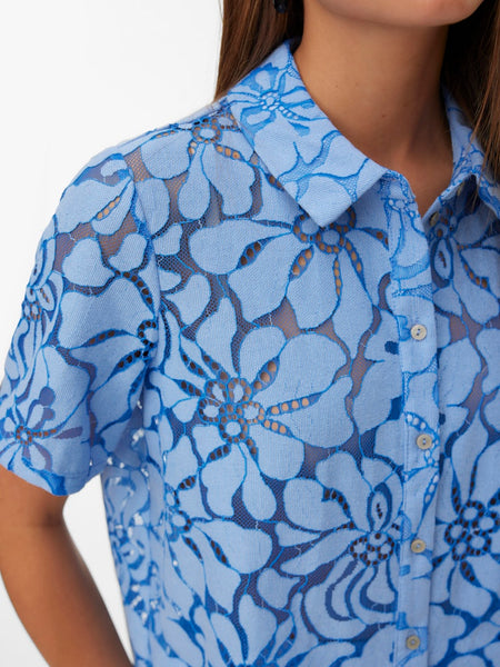 VERO MODA Short Sleeve Floral Lace Shirt in Blue