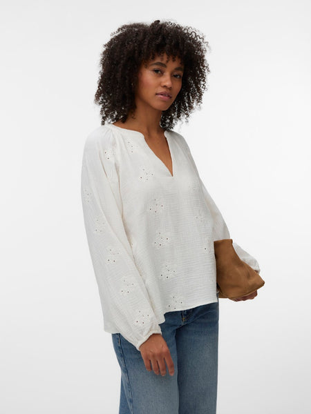VERO MODA Embroidered V-Neck Cotton Top in White