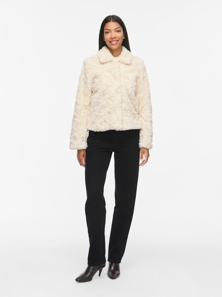 VILA Short Faux Fur Jacket in Cream