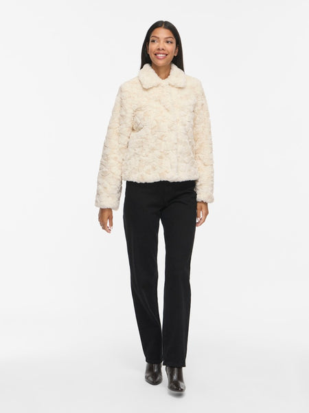 VILA Short Faux Fur Jacket in Cream