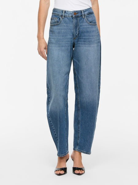 VILA Barrel Jeans in Medium Blue