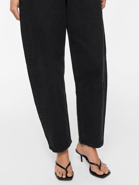 VILA Barrel Jeans in Black