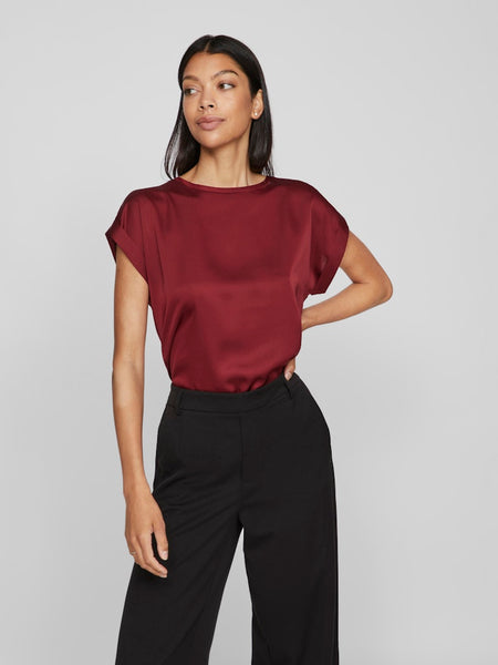 VILA Short Sleeve Satin Look Top in Maroon