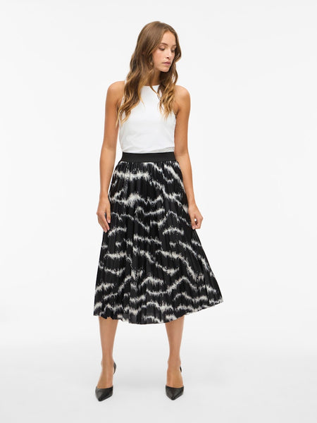 VILA Patterned Pleated Midi Skirt in Black