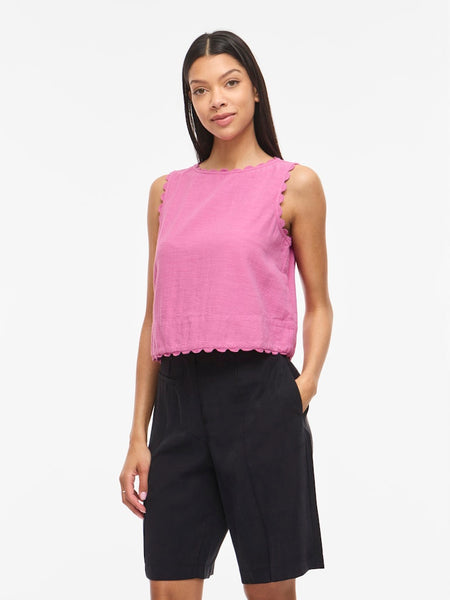 VILA Sleeveless Scallop Edge Top in Pink