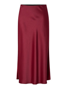Y.A.S Satin Look Midi Skirt in Maroon