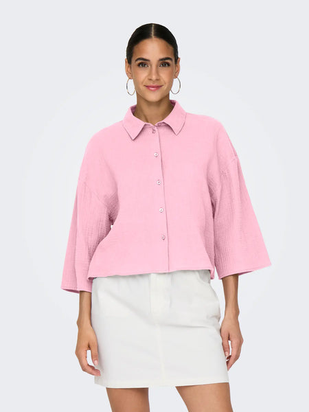 JDY Cropped 3/4 Sleeve Cotton Shirt in Pink