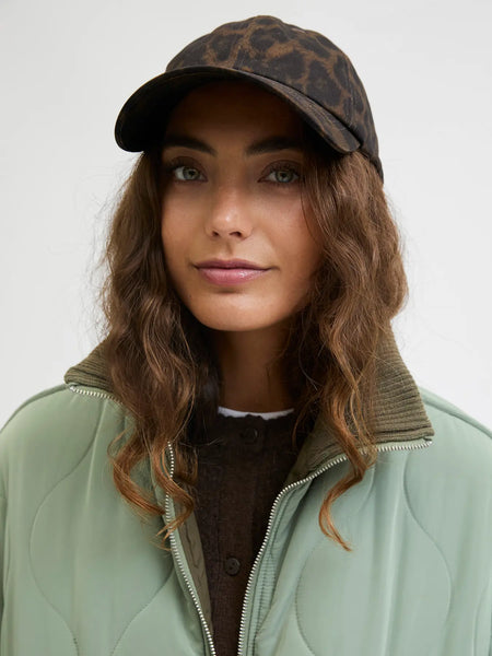 JJXX Leopard Print Cap in Brown