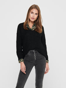 JDY Megan V-Neck Knitted Pullover in Black